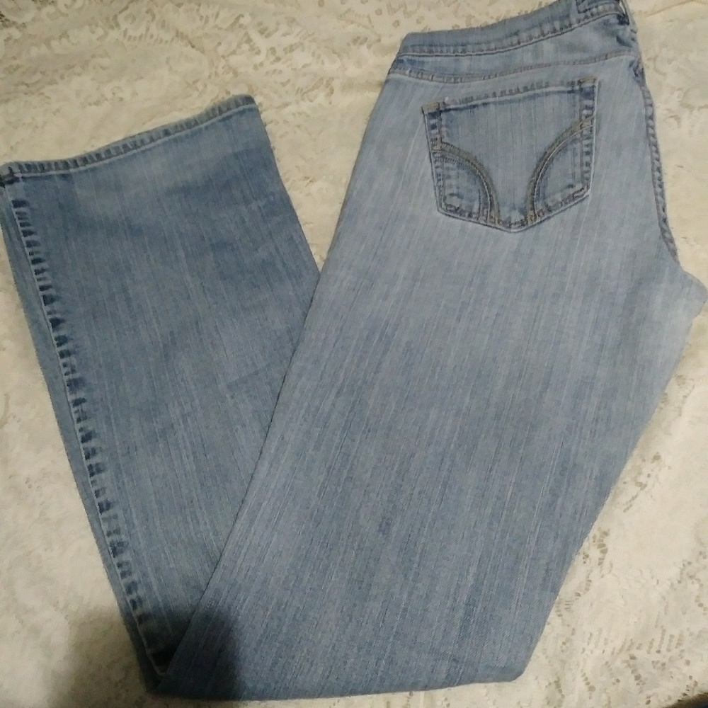 Sz 9R Hollister Jeans--FLAWLESS